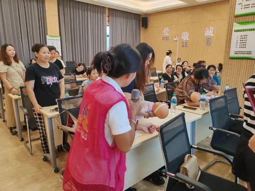 家政新舞臺(tái) 巾幗展風(fēng)采 珠山區(qū)婦聯(lián)家政服務(wù)職業(yè)技能培訓(xùn)班